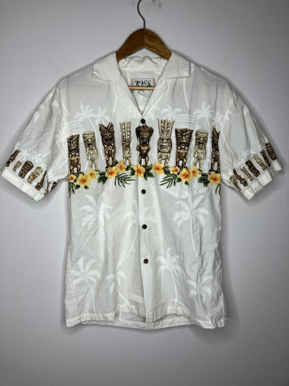 KY'S Made in Hawaii Men's White Tiki Palm Tree Floral Hawaiian Shirt Small